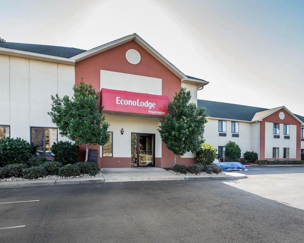 Econo Lodge Brunswick Exterior photo