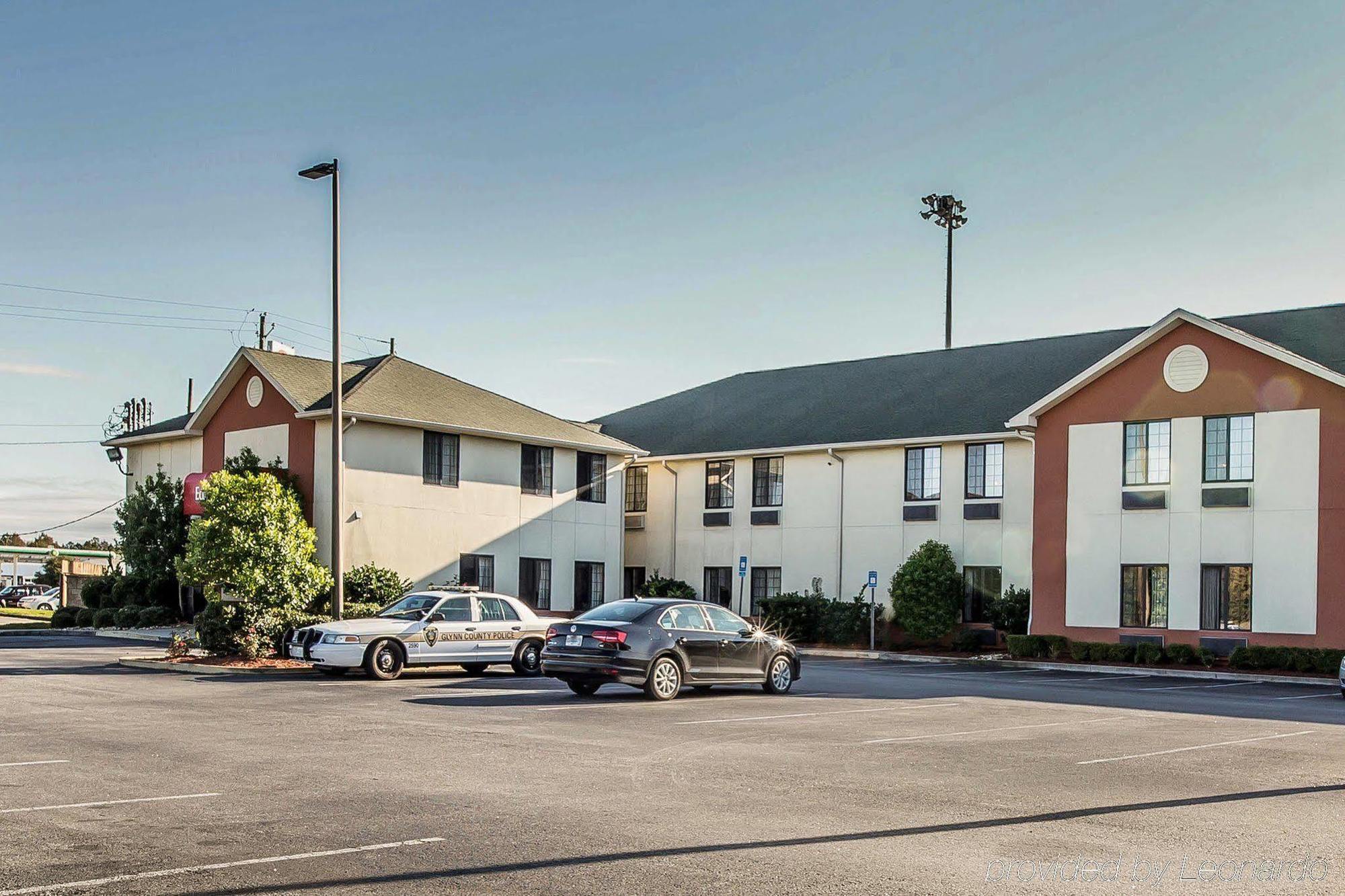 Econo Lodge Brunswick Exterior photo